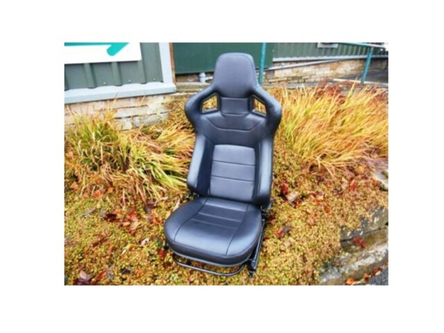 Land Rover Defender Sport Race Seats