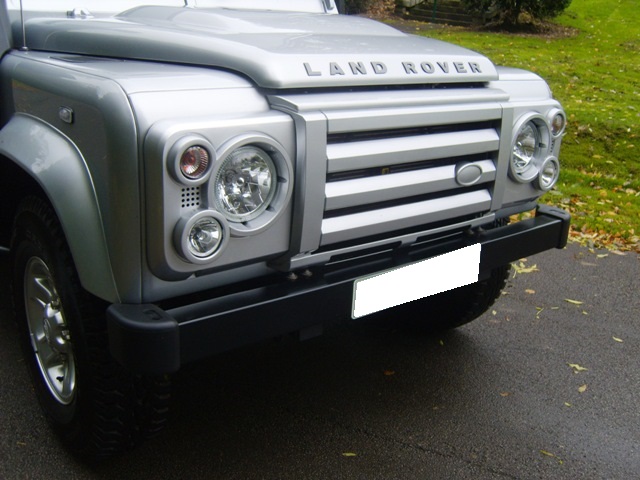 SVX Style Grille Kit Defender 2007 Onwards