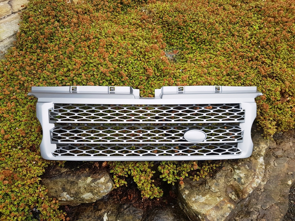 RANGE ROVER SPORT up to 06 UPGRADED GRILLE TO 2010 STYLE