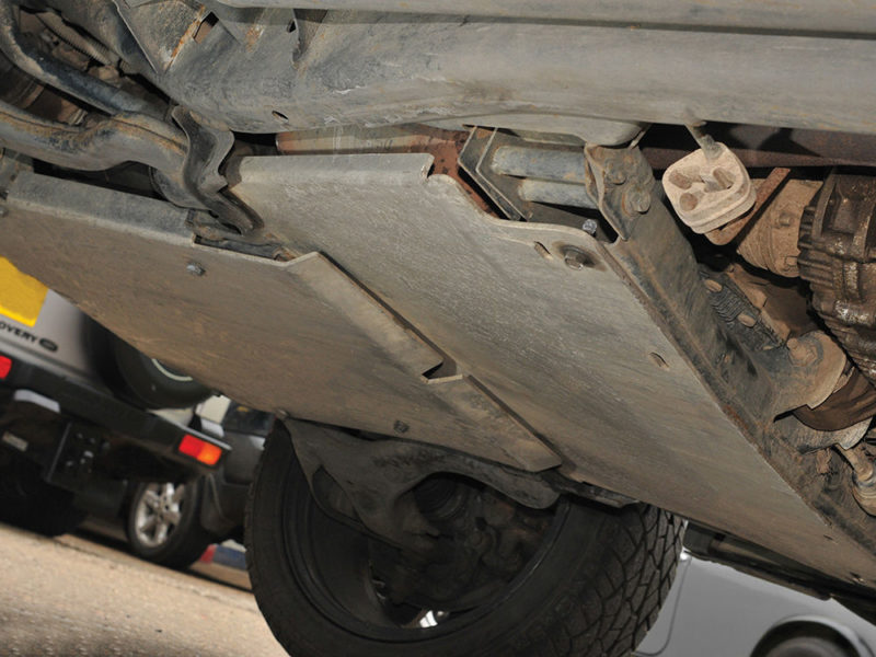 Land Rover Tank Guards UK Simmonites