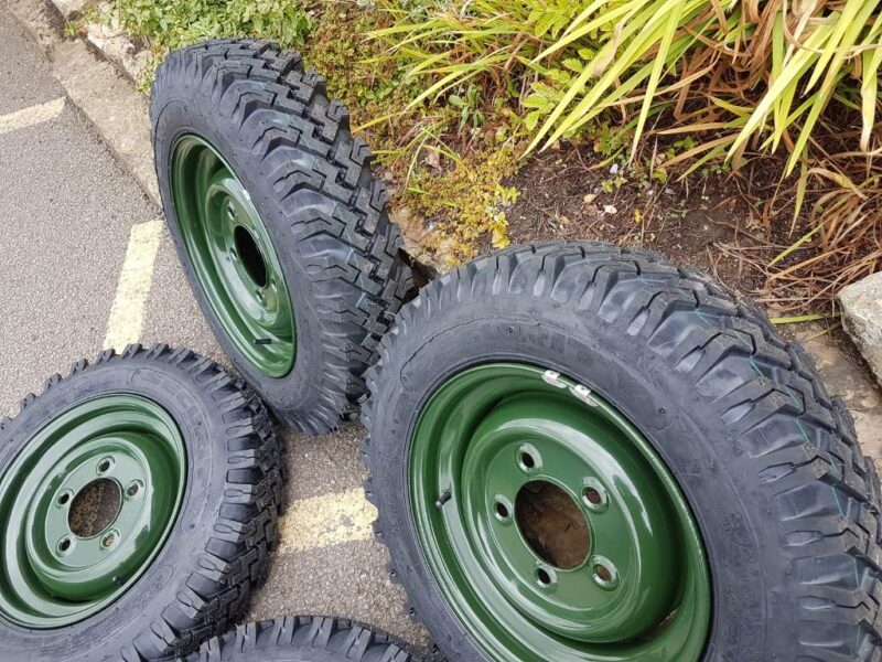 Steel Rim Original Series – Refurbished set of Bronze green with 600 x 16 tyres
