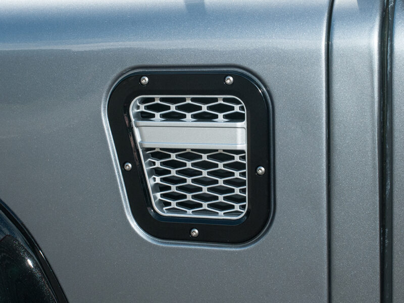 XS air intake grilles Black with silver mesh