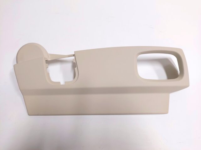 LAND ROVER DISCOVERY 4 SEAT VALANCE RIGHT HAND