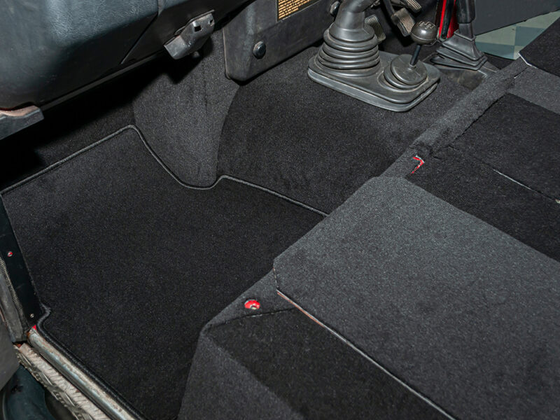 Carpet Kit Defender Front TO SUIT 300Tdi & Td5 - R380 gearbox
