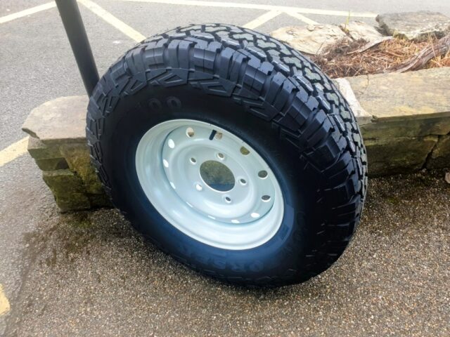 WHITE WOLF RIMS WITH COMFORSER AT TYRES set of 4