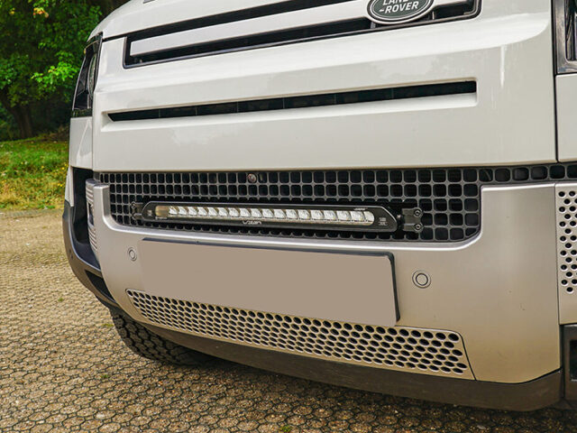 Linear-18 Elite with I-LBA LED Driving Light & Mounting Kit DA3714