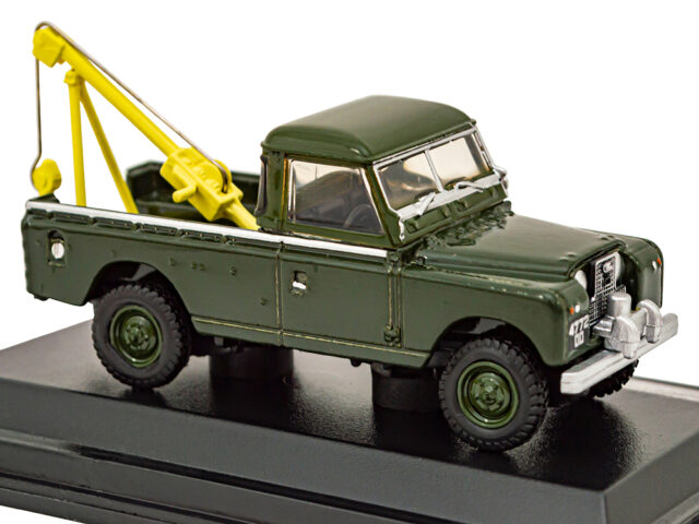 Diecast 1:76 Scale Model Code: DA3834 Green / Series 2 Tow Truck Description Great diecast Land Rover models - ideal gifts or a treat for yourself.