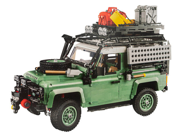 Lego Classic Defender 90