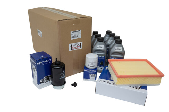 Service Kit With 5W-30 Oil Defender 2007 - 2016 - 2.2 with DPF - DA444247 onwards DA2722COM