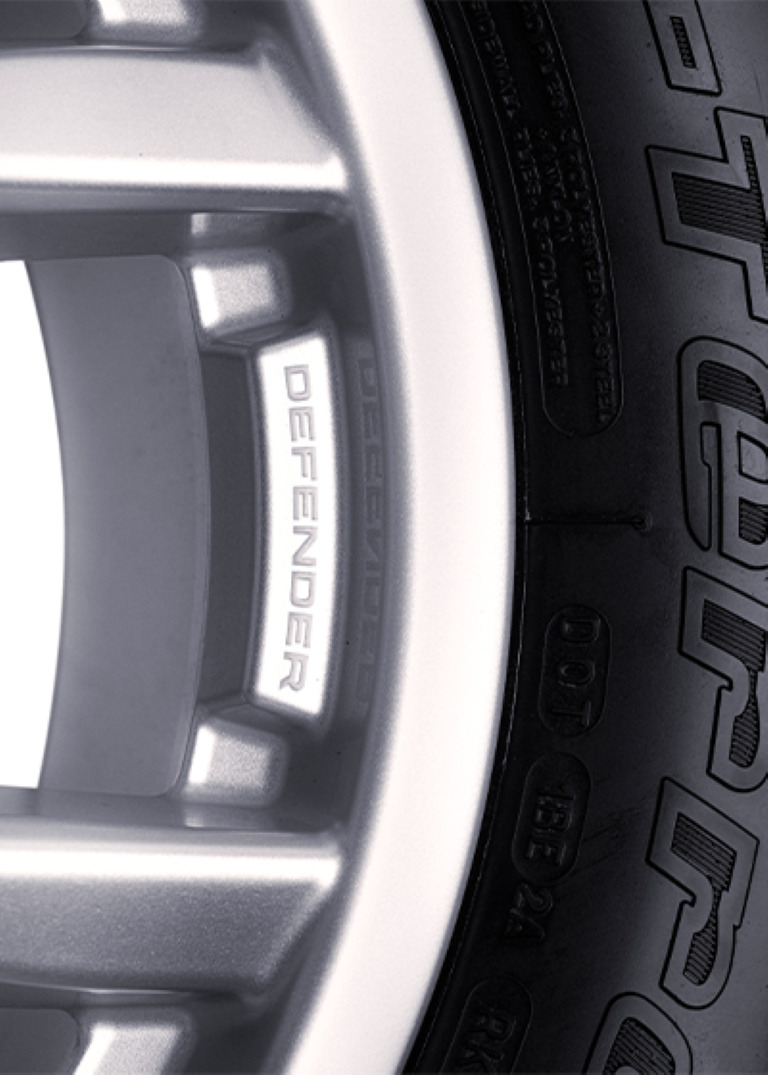 BOWLER 18" CLASSIC DEFENDER WHEELS SILVER BOWLER 18" CLASSIC DEFENDER WHEELS SILVER