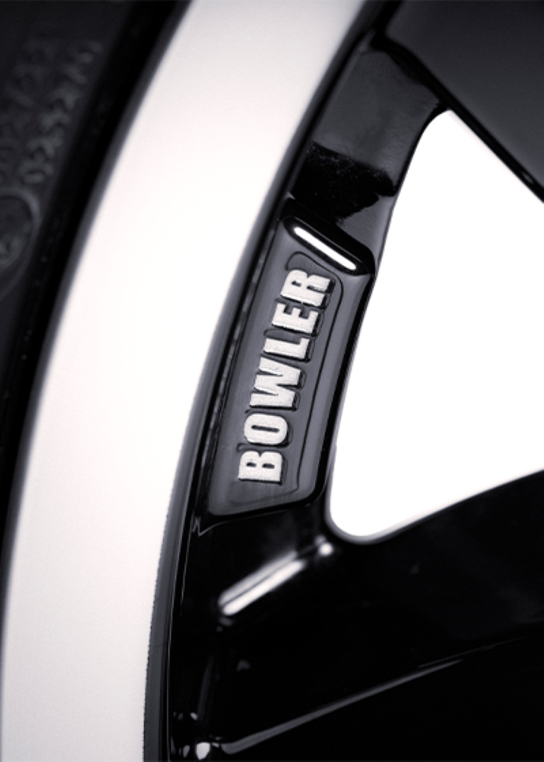 BOWLER 18" CLASSIC DEFENDER WHEELS MACHINE FINISHED BOWLER 18" CLASSIC DEFENDER WHEELS MACHINE FINISHED